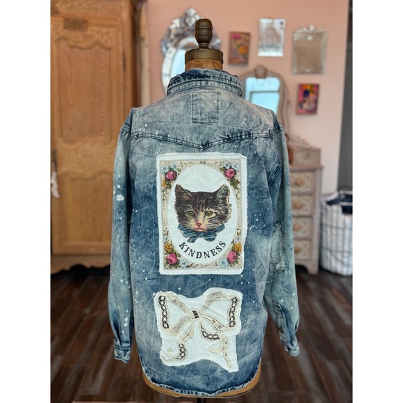 Upcycled/Reworked Denim Jacket| Vintage Heron, Cat, & Bow Patchwork| Boho| Large - Picture 13 of 13